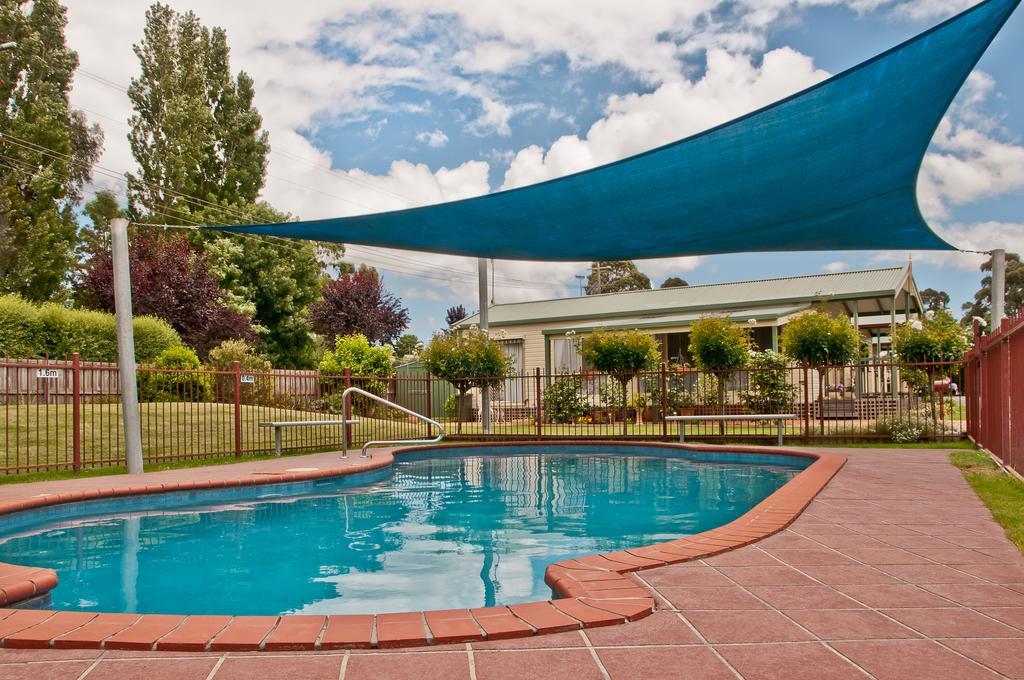 Warragul Gardens Holiday Park Extérieur photo