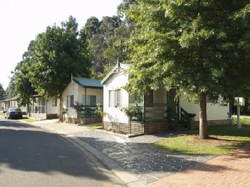 Warragul Gardens Holiday Park Extérieur photo