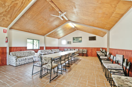 Warragul Gardens Holiday Park Extérieur photo