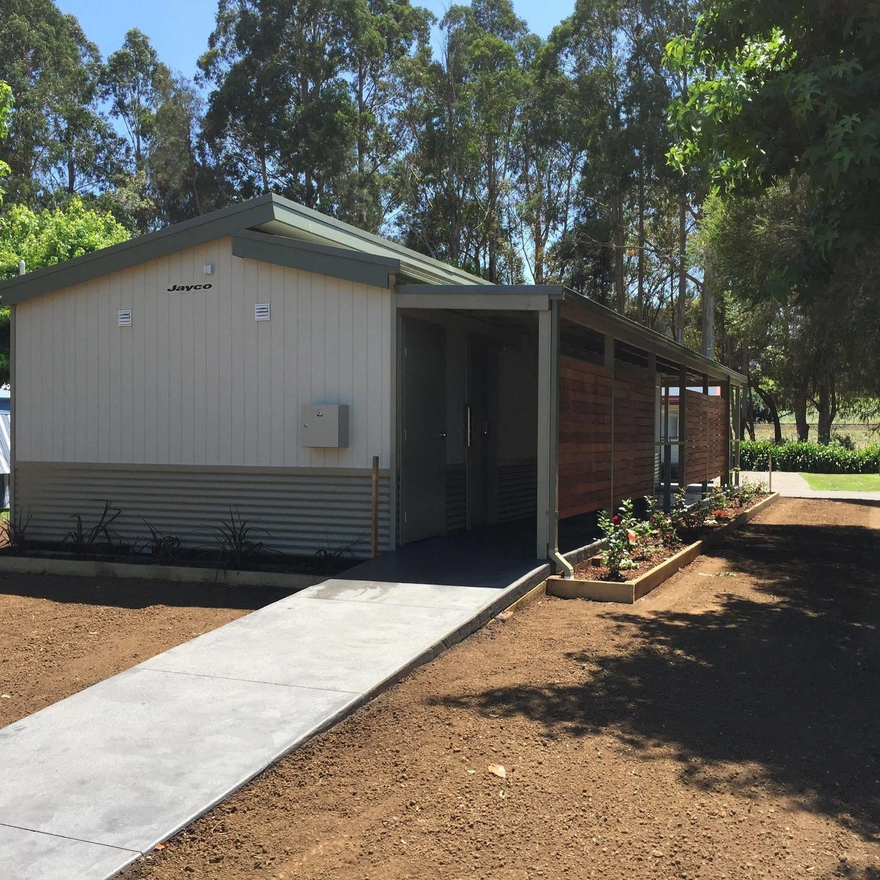 Warragul Gardens Holiday Park Extérieur photo